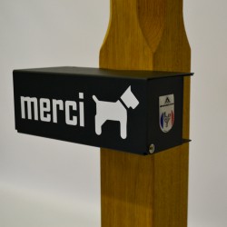 distributeur de sac a crottes bois métal