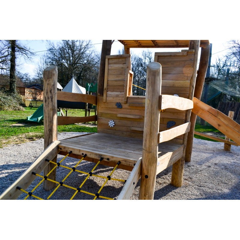 Jeu composé essentiellement de bois