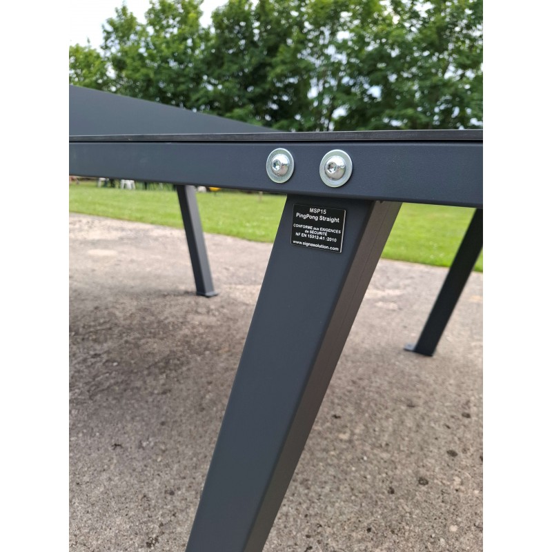 Table de ping-pong aux normes