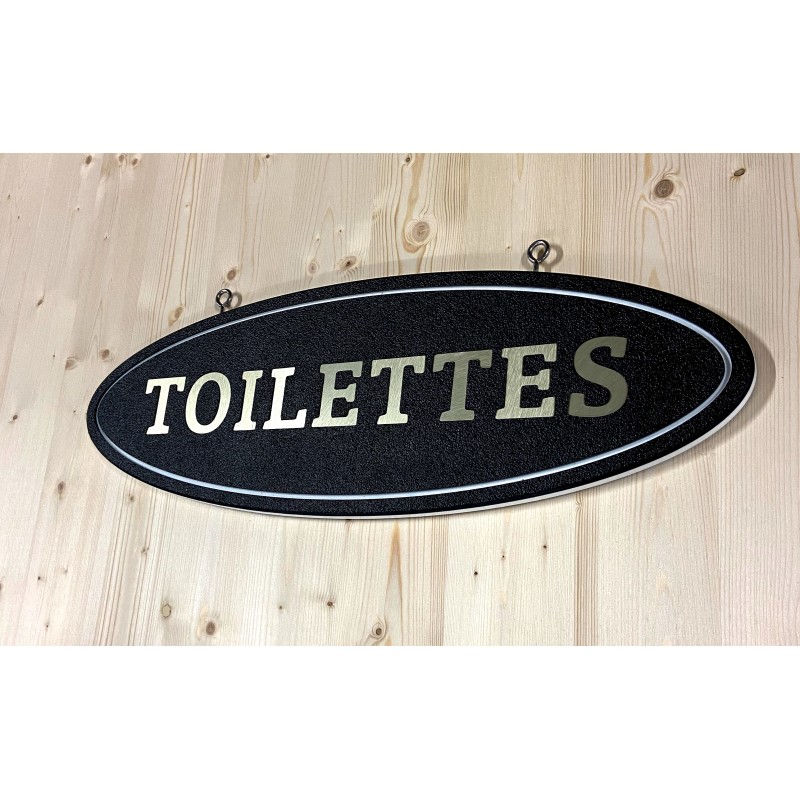 Gravure dans plastique multicouche teinté dans la masse